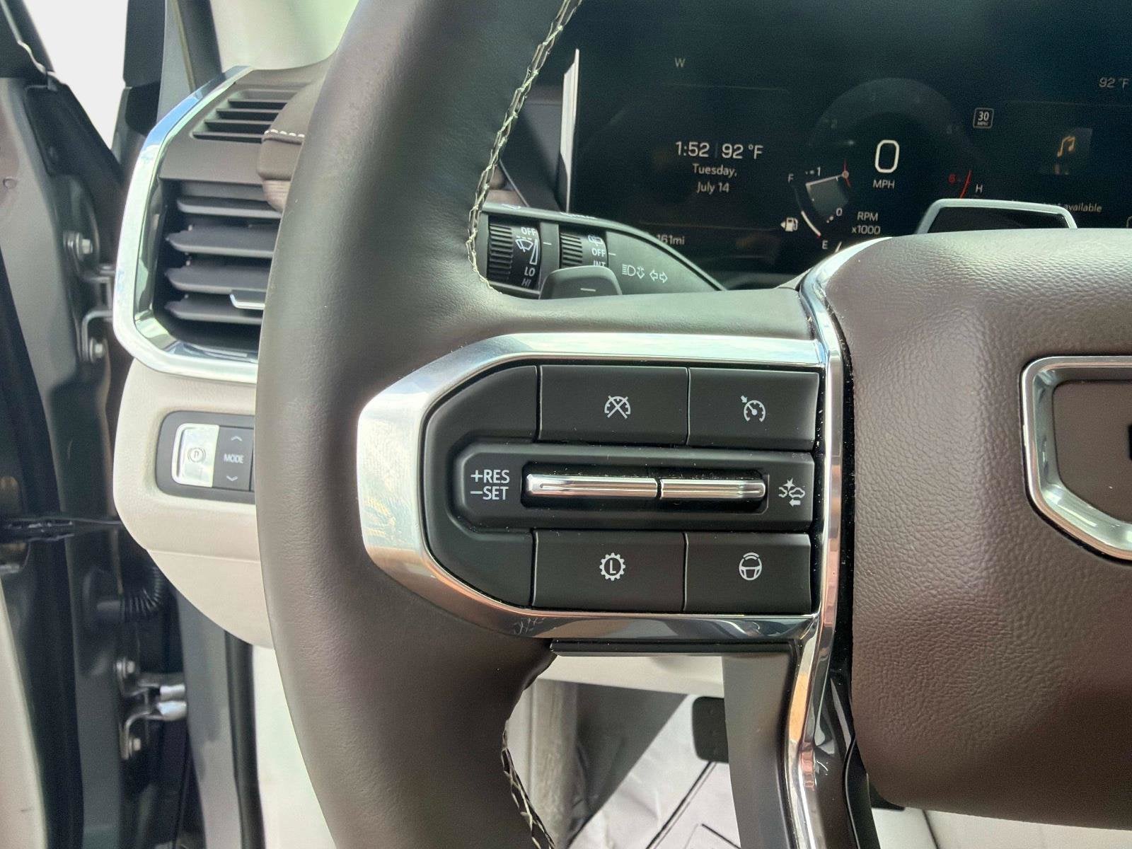 2025 GMC Acadia FWD Denali