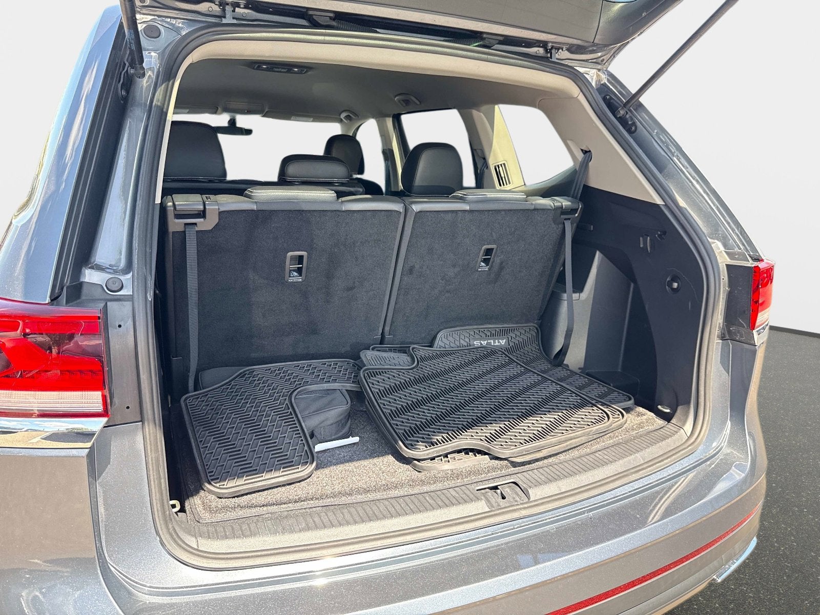 2022 Volkswagen Atlas 2.0T SE