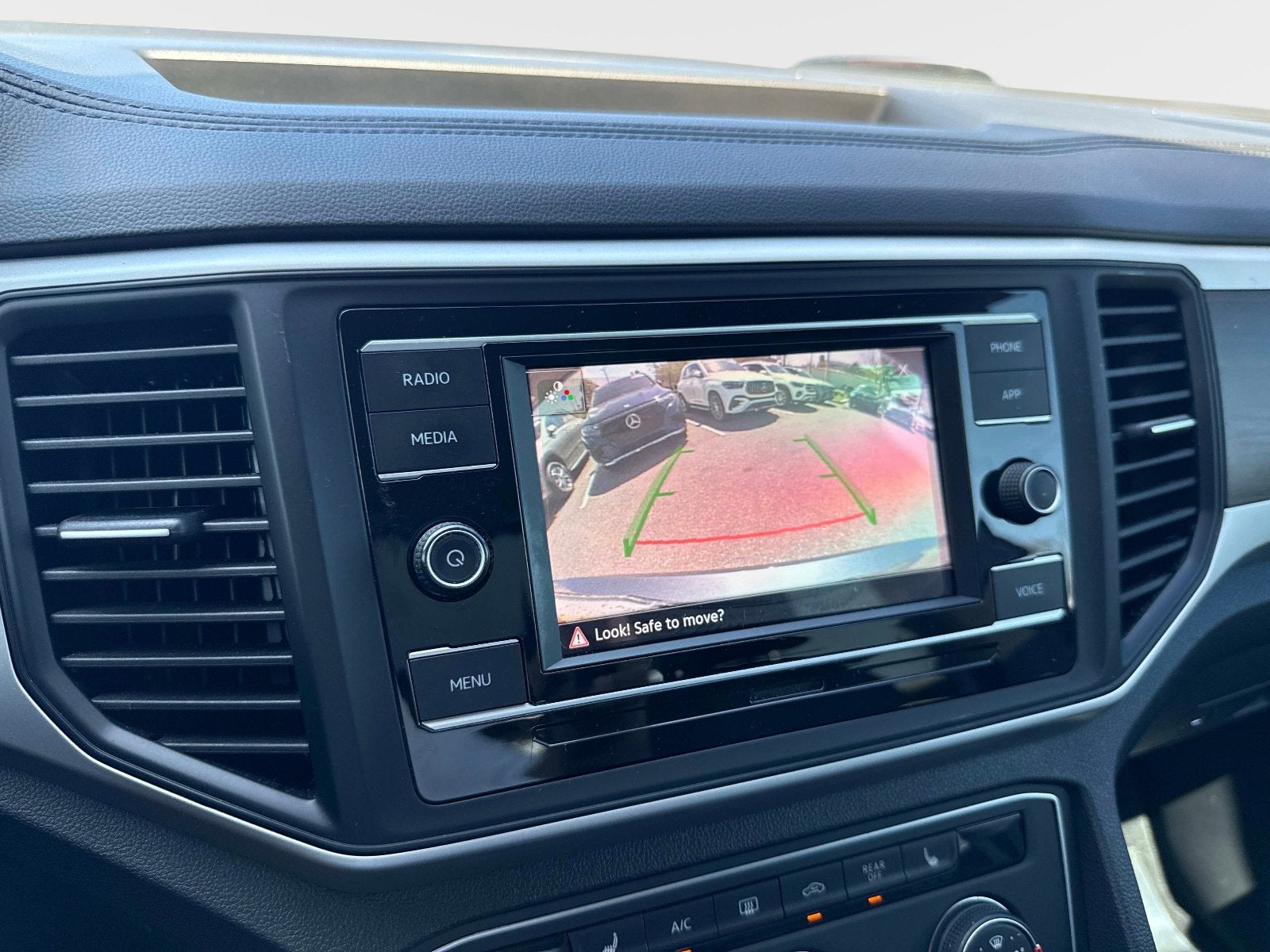 2022 Volkswagen Atlas 2.0T SE