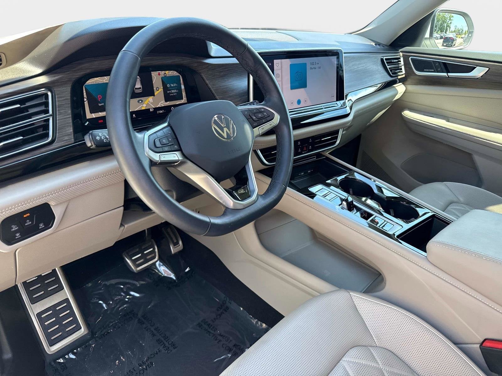 2024 Volkswagen Atlas 2.0T SEL Premium R-Line