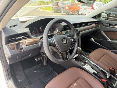 2022 Volkswagen Passat 2.0T Limited Edition