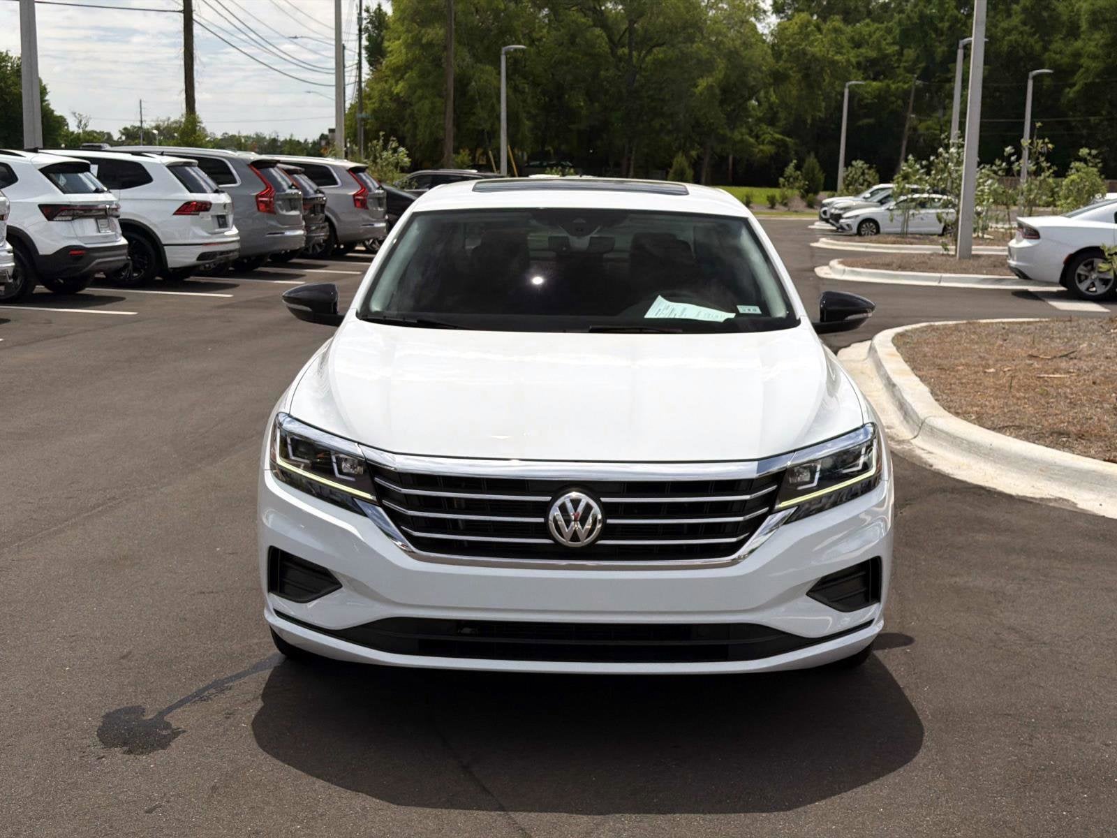 2022 Volkswagen Passat 2.0T Limited Edition