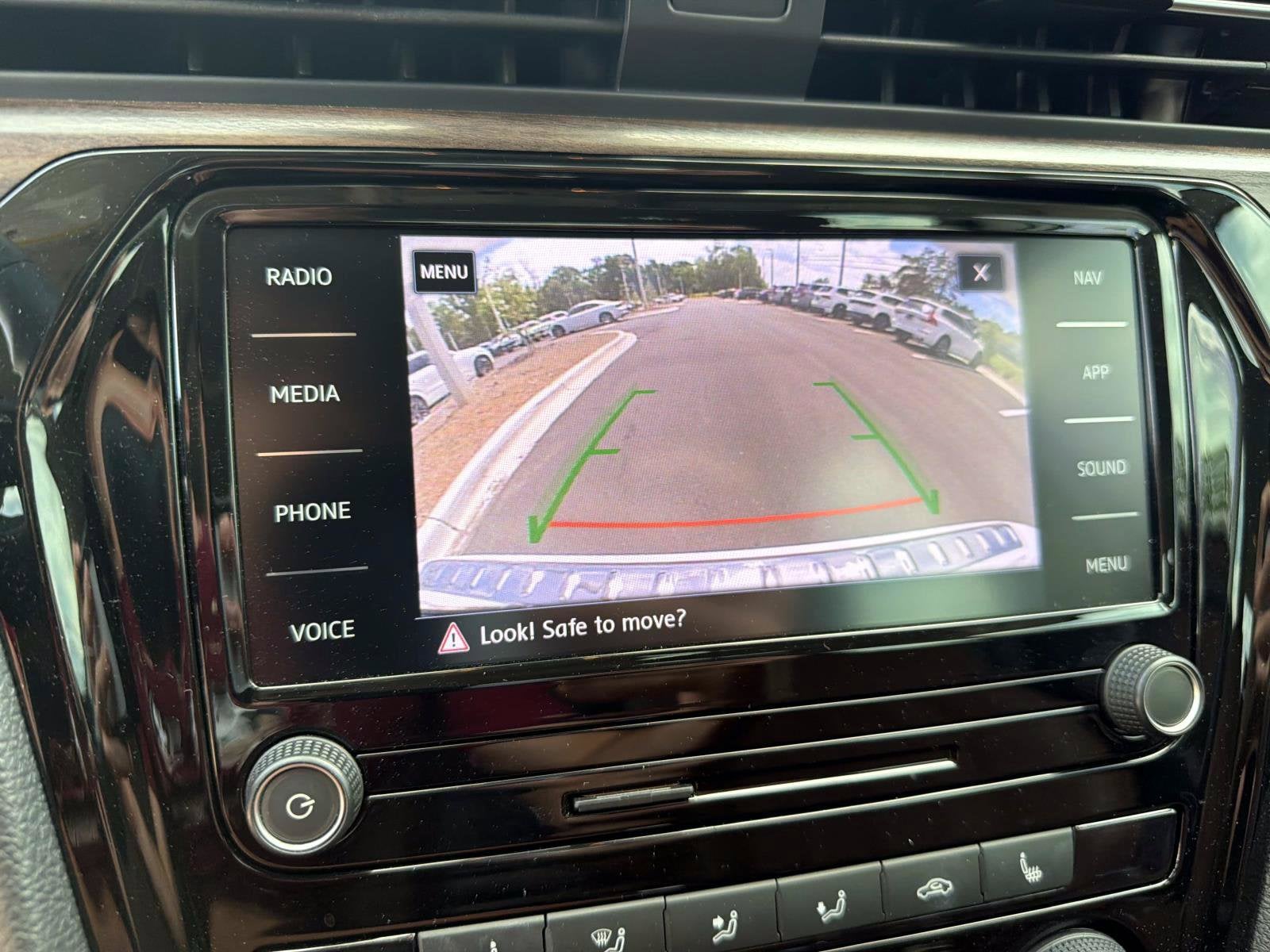 2022 Volkswagen Passat 2.0T Limited Edition