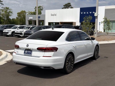 2022 Volkswagen Passat 2.0T Limited Edition