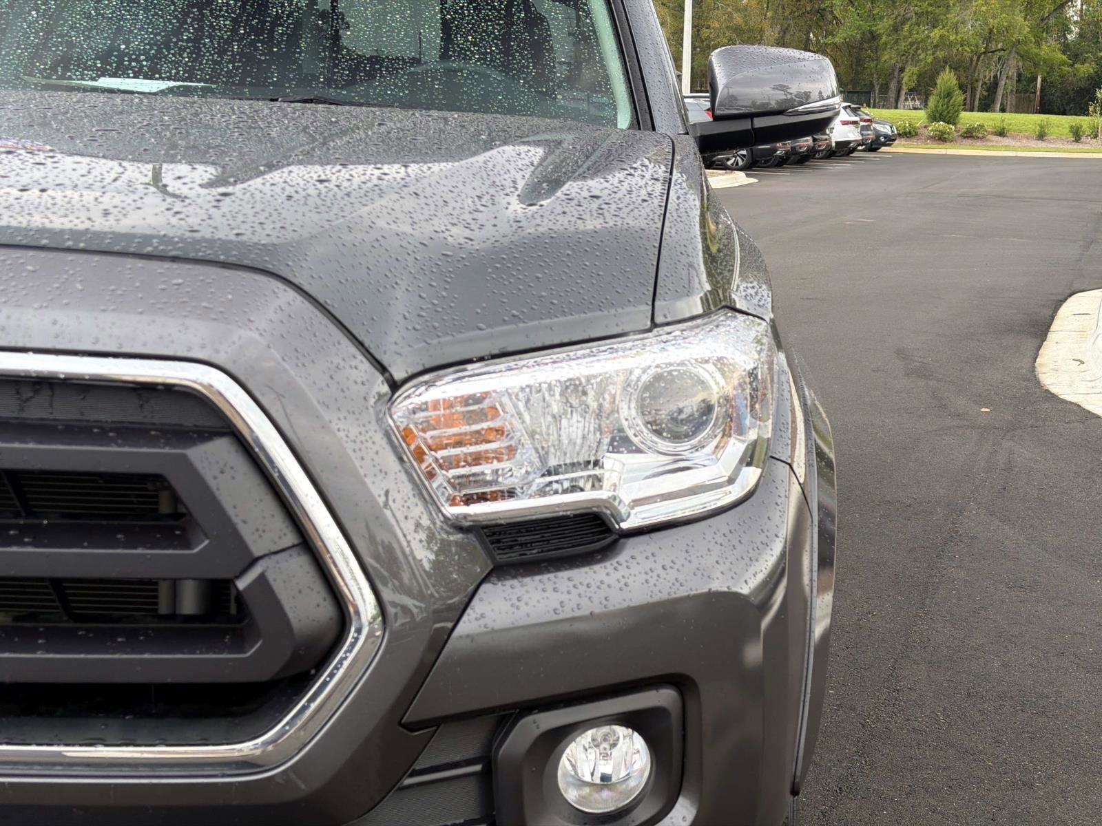 2022 Toyota Tacoma 2WD SR5