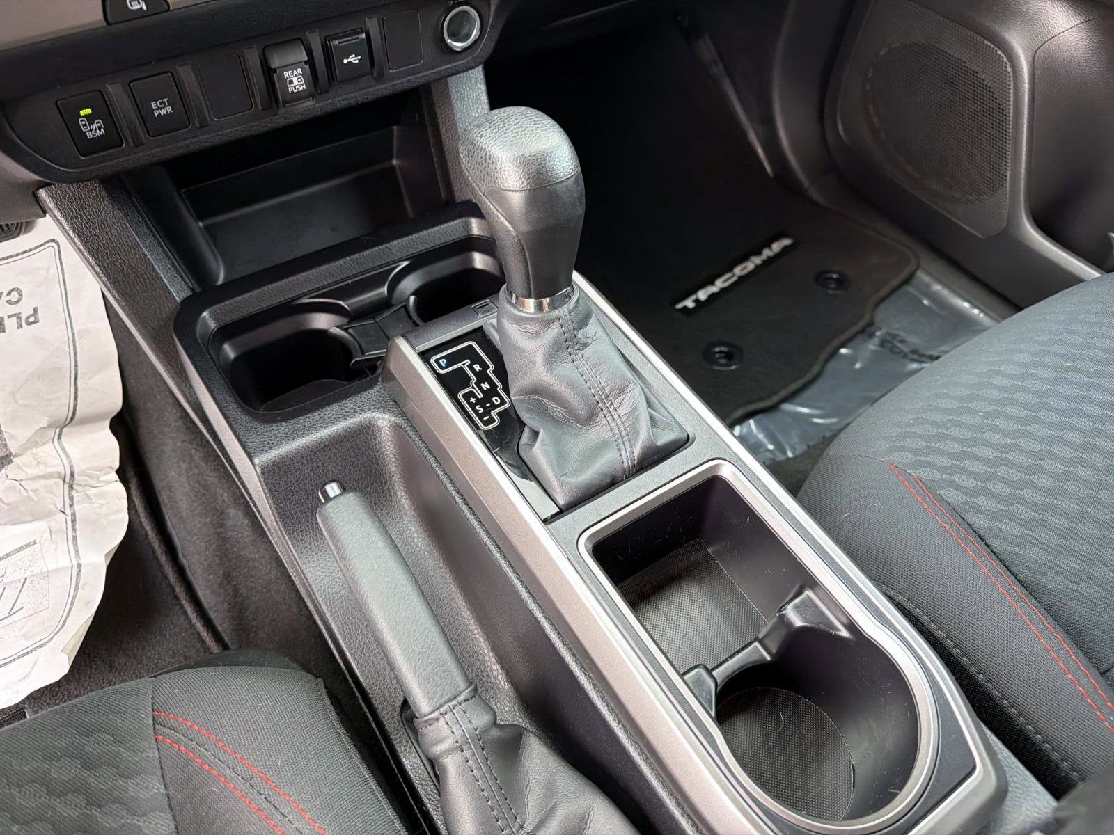 2022 Toyota Tacoma 2WD SR5