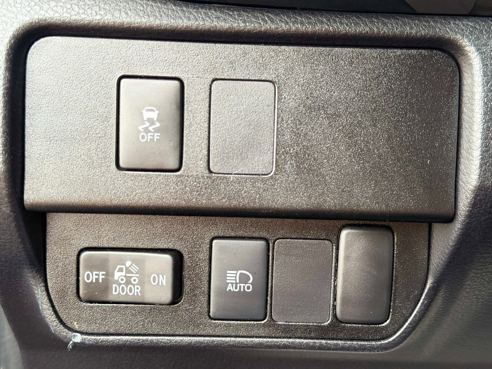 2022 Toyota Tacoma 2WD SR5