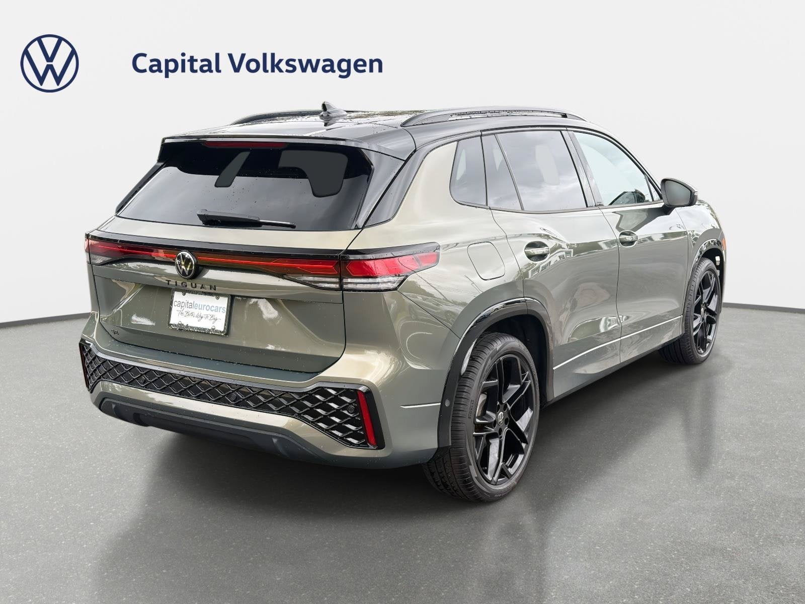 2026 Volkswagen Tiguan SE R-Line Black