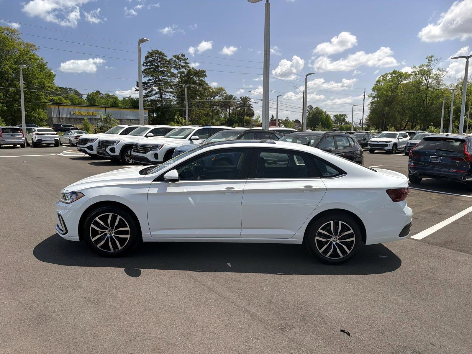2025 Volkswagen Jetta SE