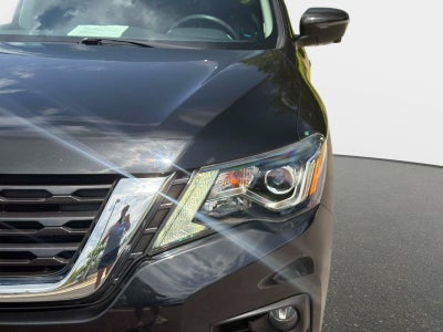 2020 Nissan Pathfinder Platinum