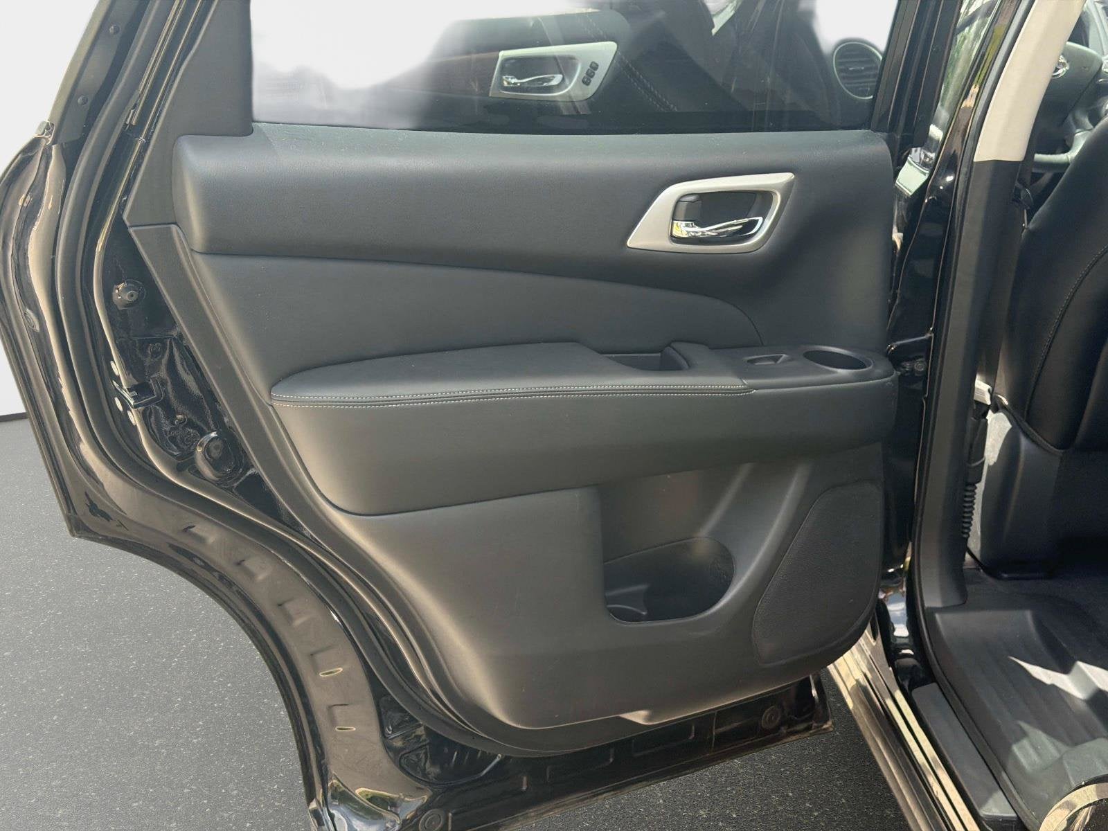 2020 Nissan Pathfinder Platinum