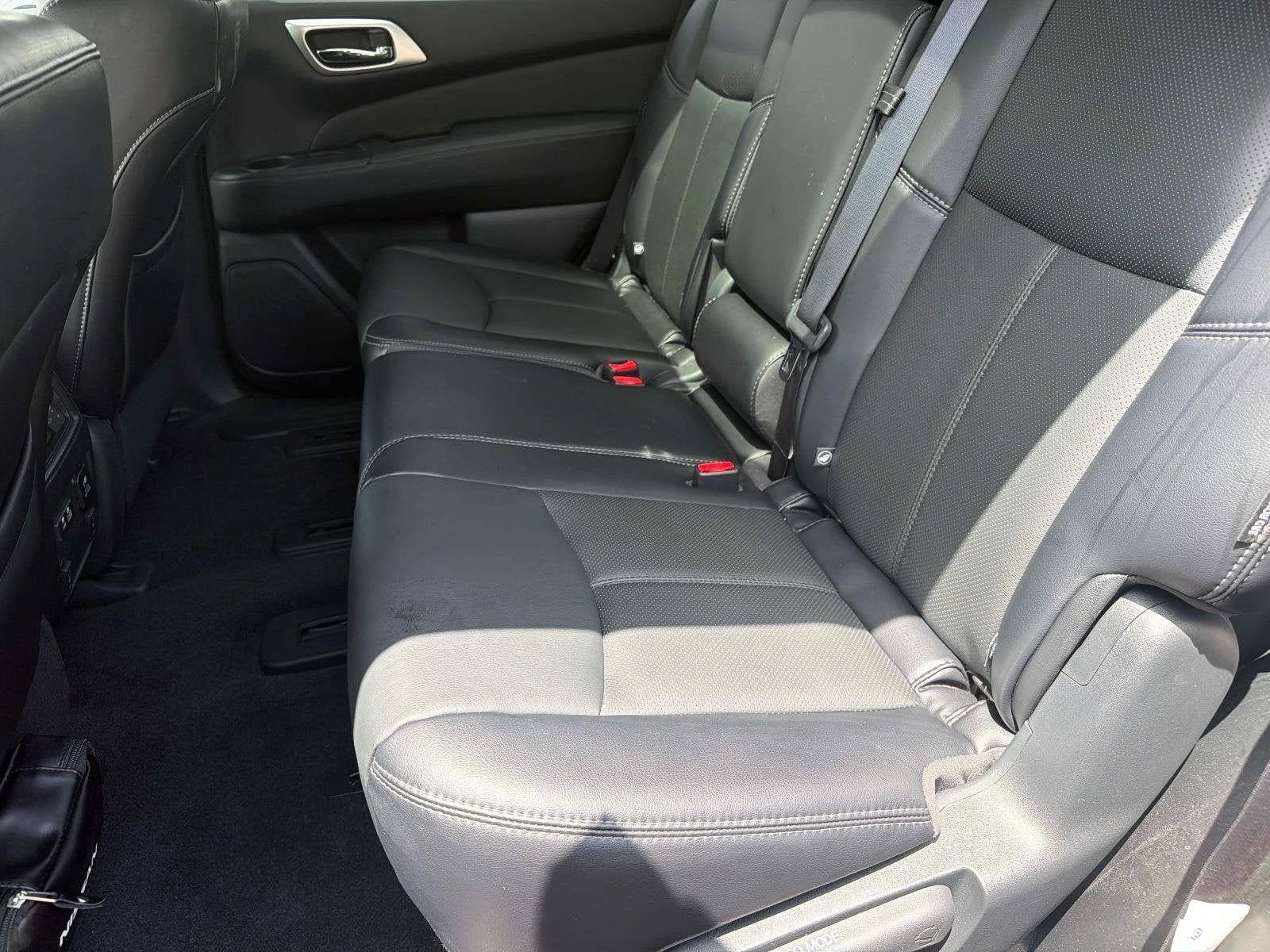 2020 Nissan Pathfinder Platinum