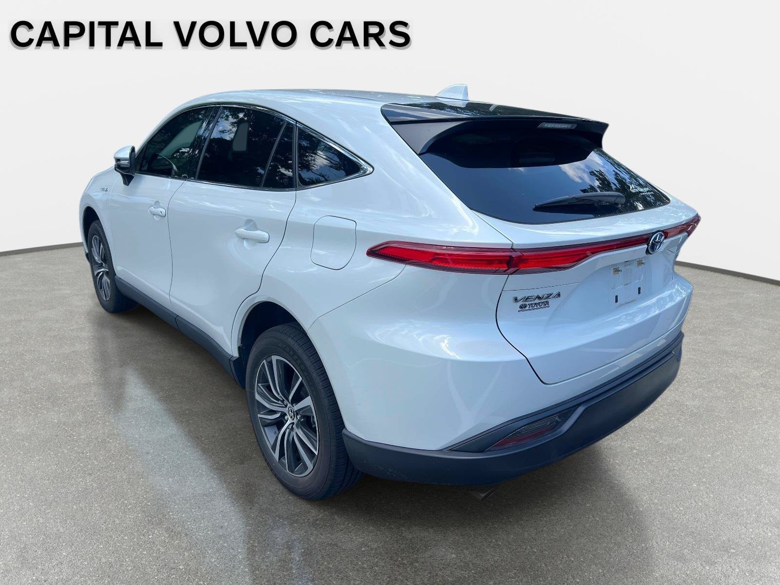 2021 Toyota Venza LE
