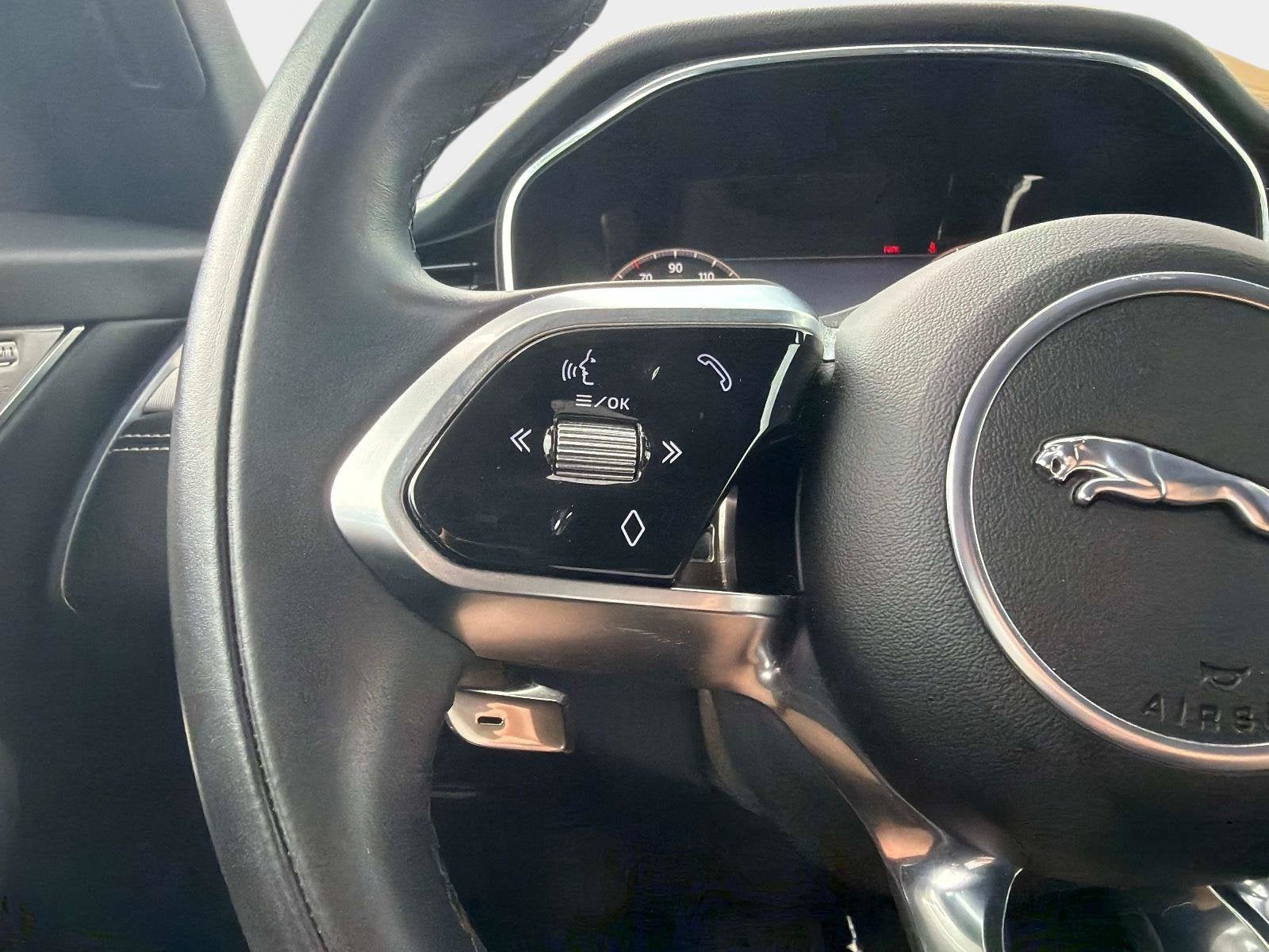 2024 Jaguar F-PACE R-Dynamic S