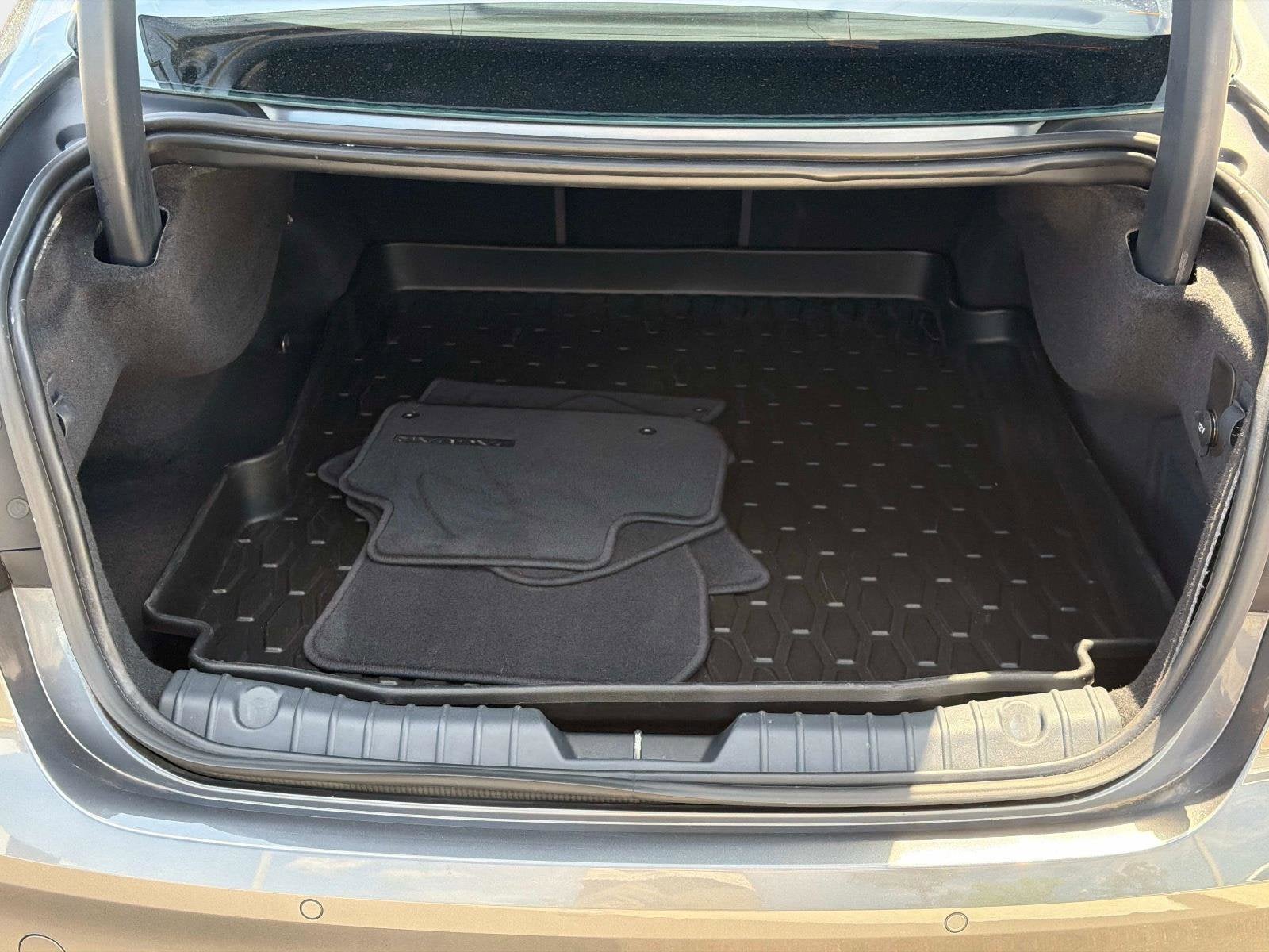 2018 Jaguar XF 25t Premium