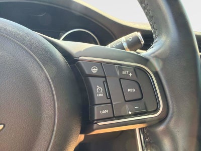 2018 Jaguar XF 25t Premium