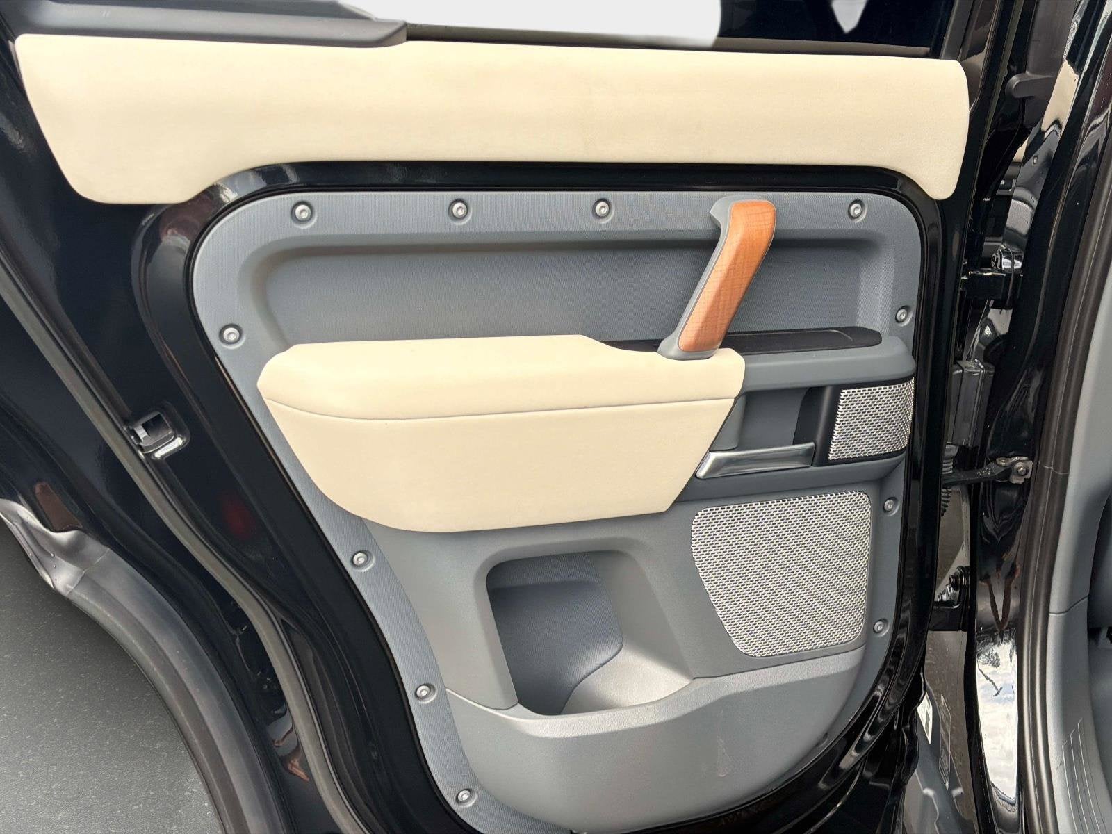 2023 Land Rover Defender X