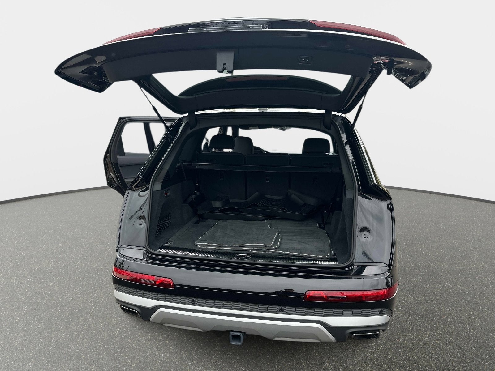 2025 Audi Q7 Premium