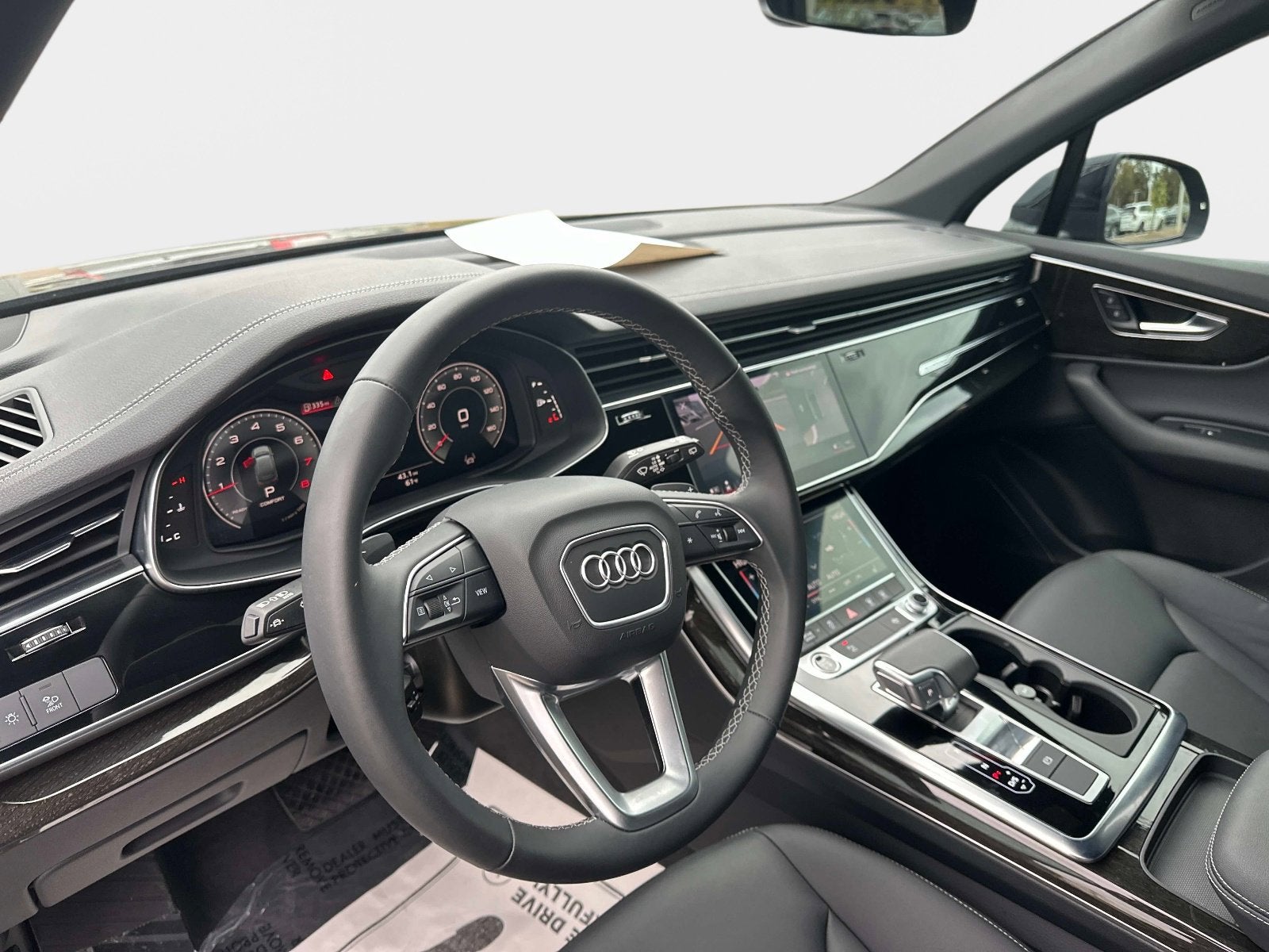 2025 Audi Q7 Premium