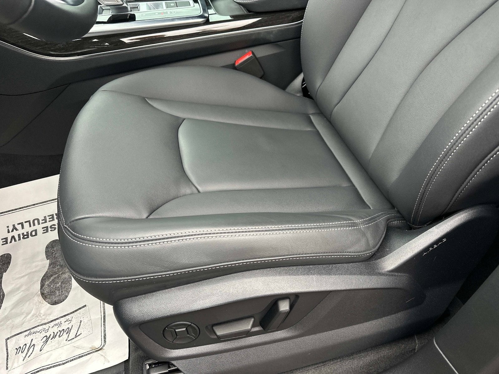 2025 Audi Q7 Premium