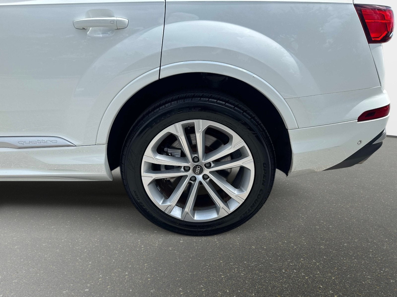 2025 Audi Q7 Premium Plus