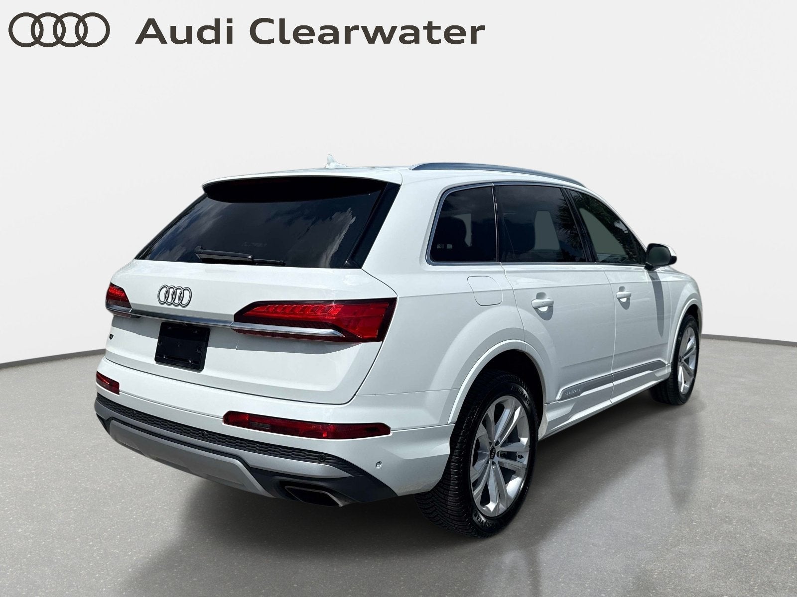 2025 Audi Q7 Premium Plus