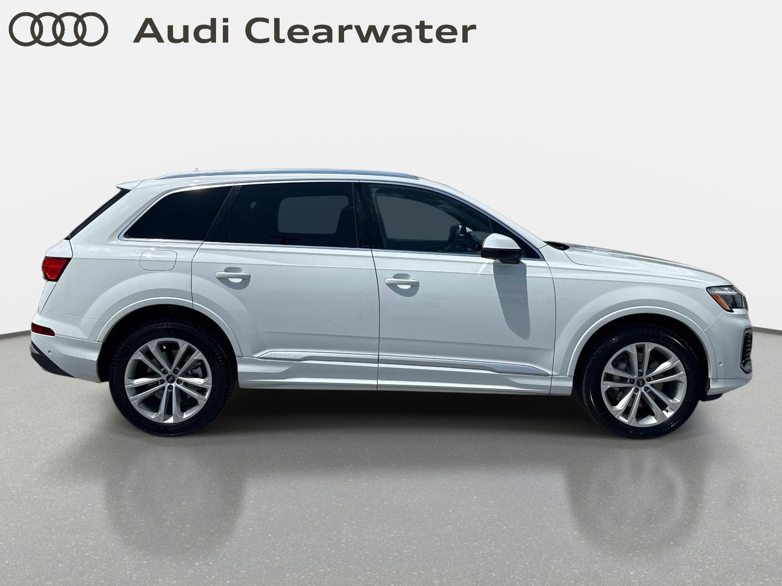 2025 Audi Q7 Premium Plus