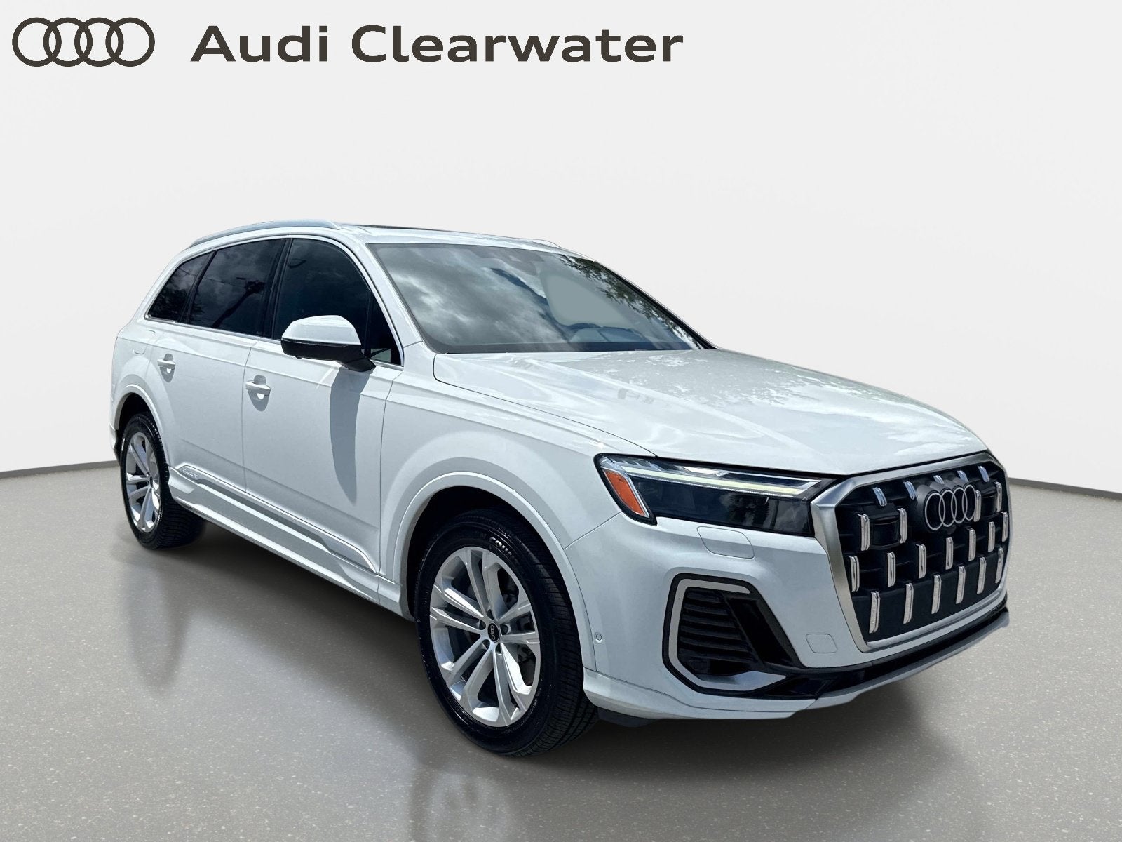 2025 Audi Q7 Premium Plus