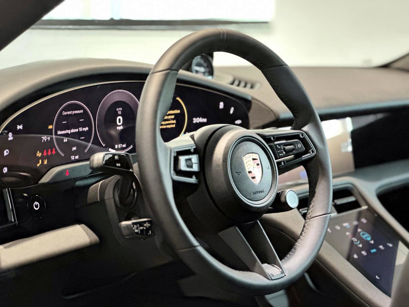 2025 Porsche Taycan 4