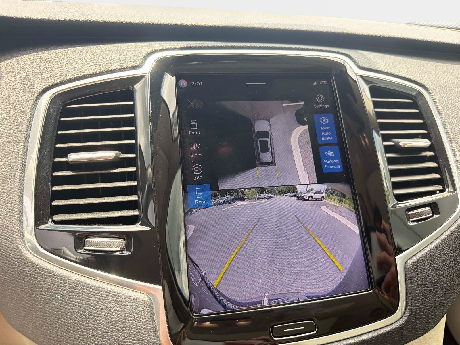2025 Volvo XC90 Plus