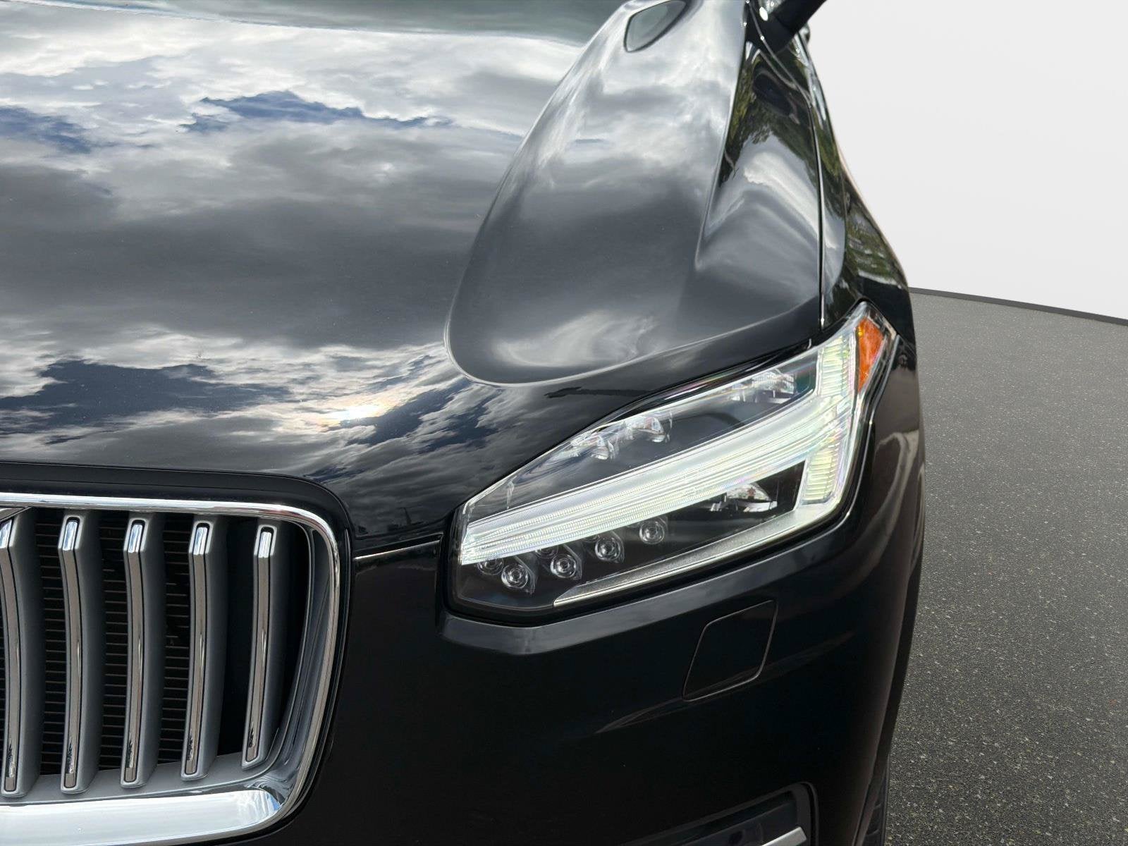 2025 Volvo XC90 Plus