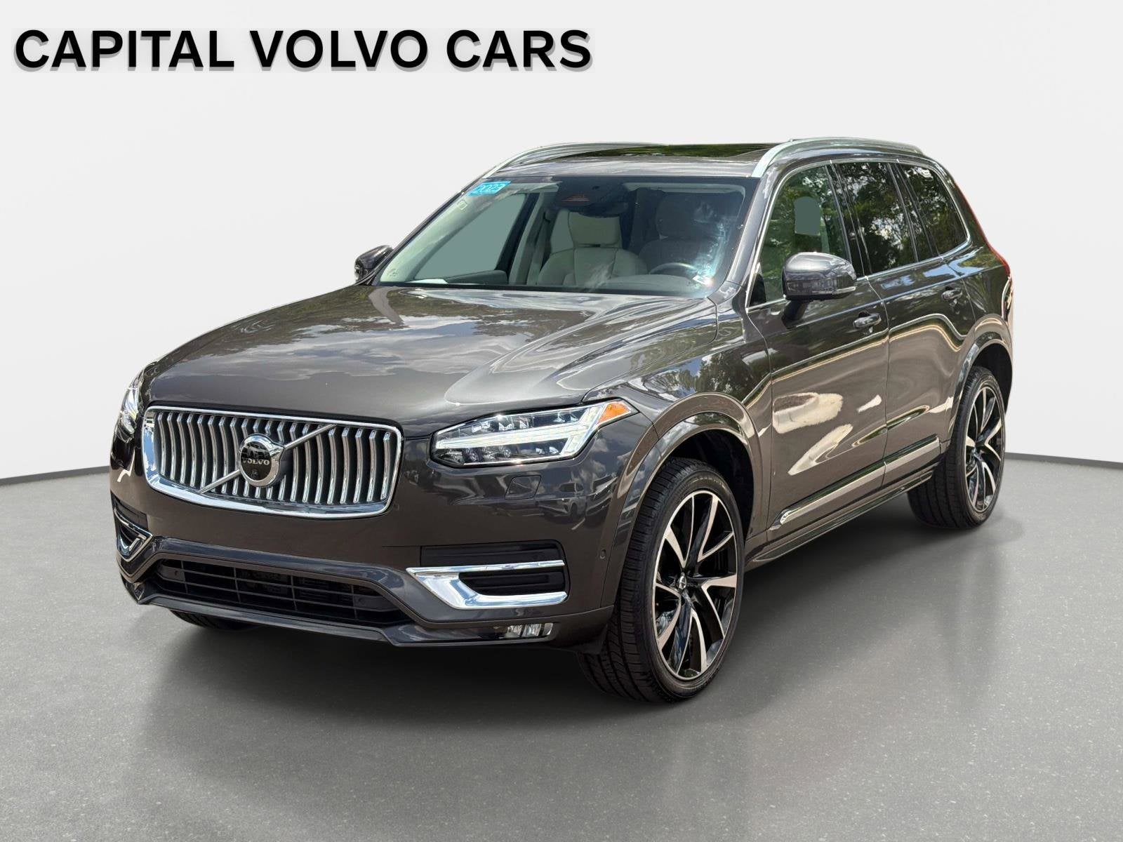 2023 Volvo XC90 Plus