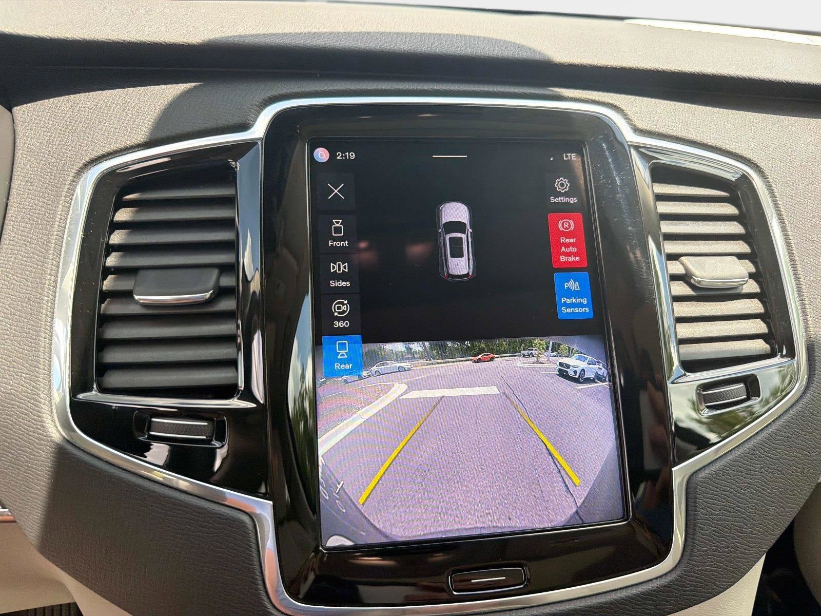 2023 Volvo XC90 Plus