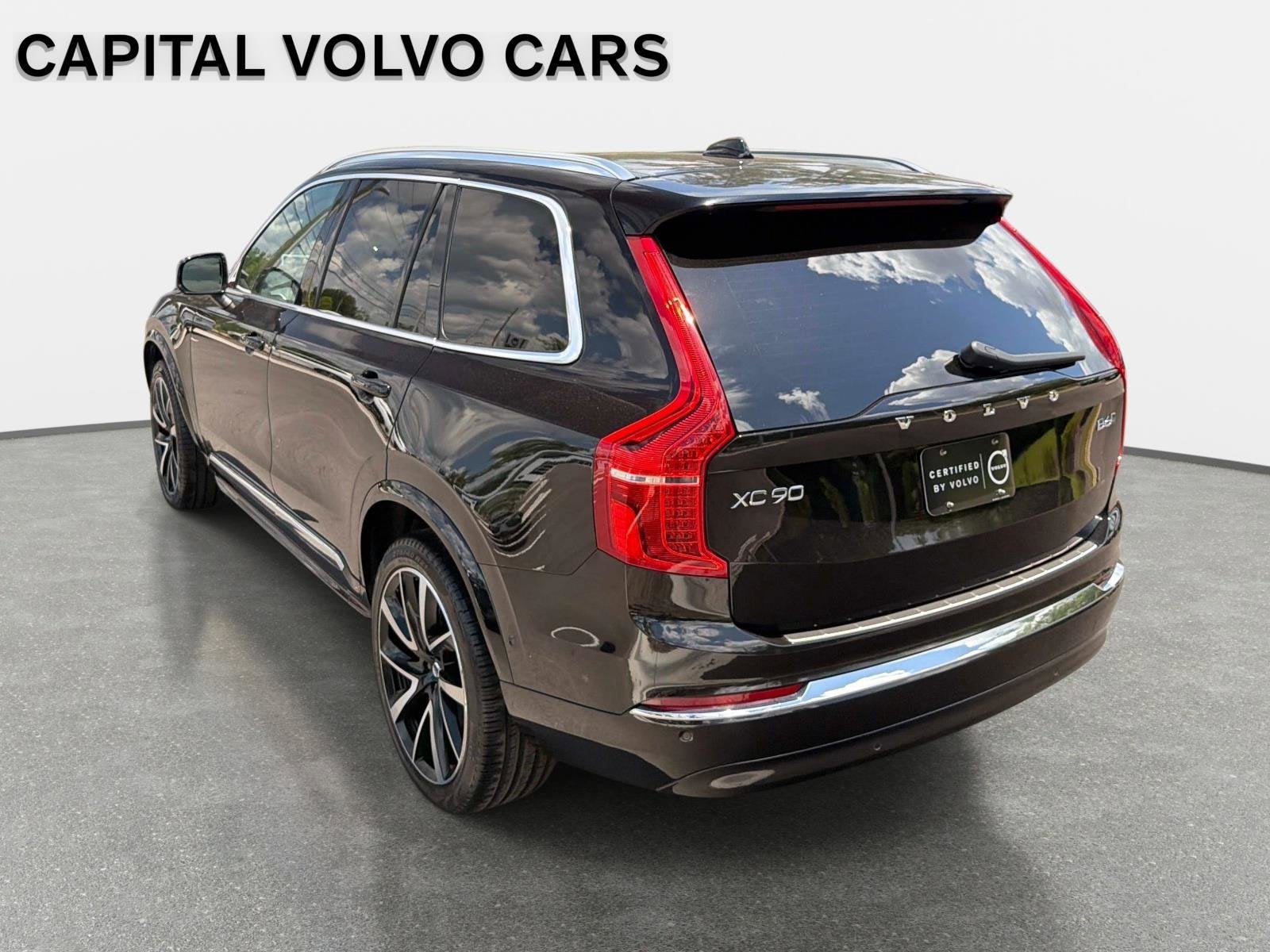 2023 Volvo XC90 Plus