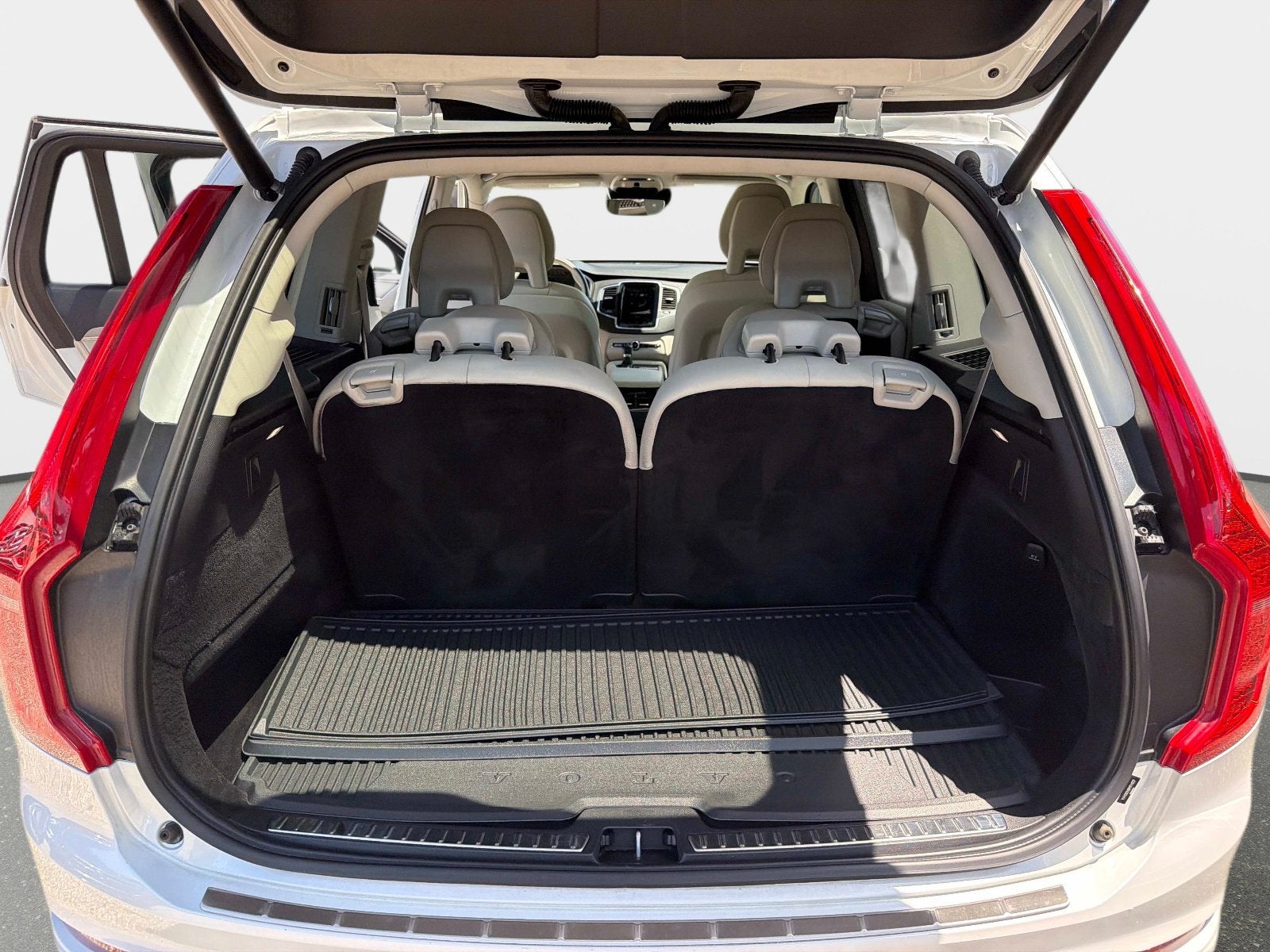 2021 Volvo XC90 Momentum