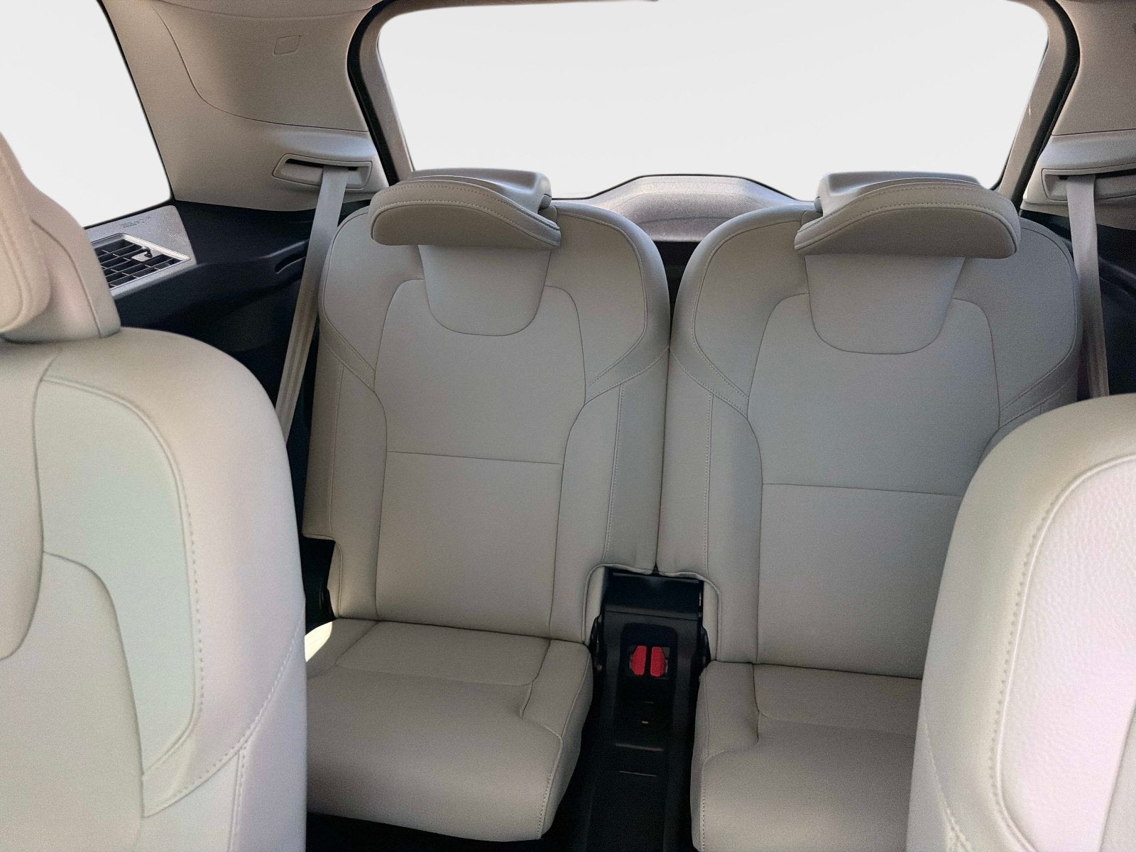 2021 Volvo XC90 Momentum