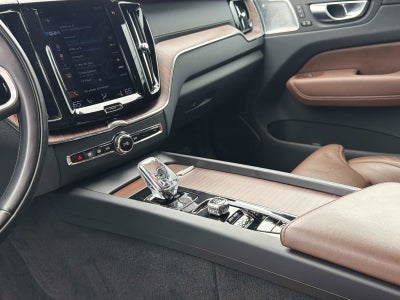 2021 Volvo XC60 Inscription Expression