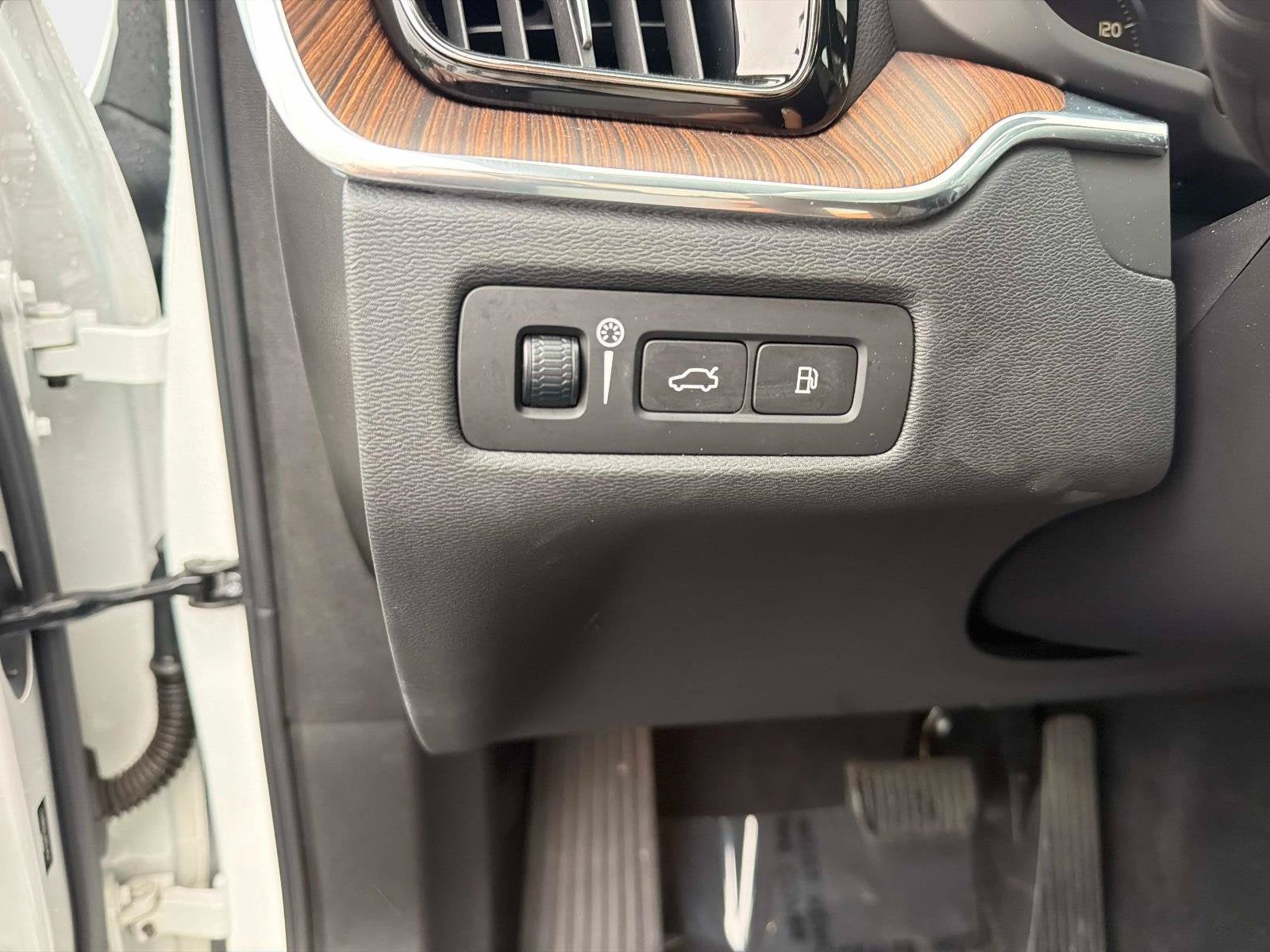 2021 Volvo XC60 Inscription Expression