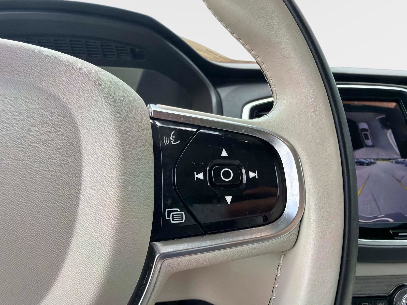 2024 Volvo XC90 Recharge Plug-In Hybrid Plus Bright Theme