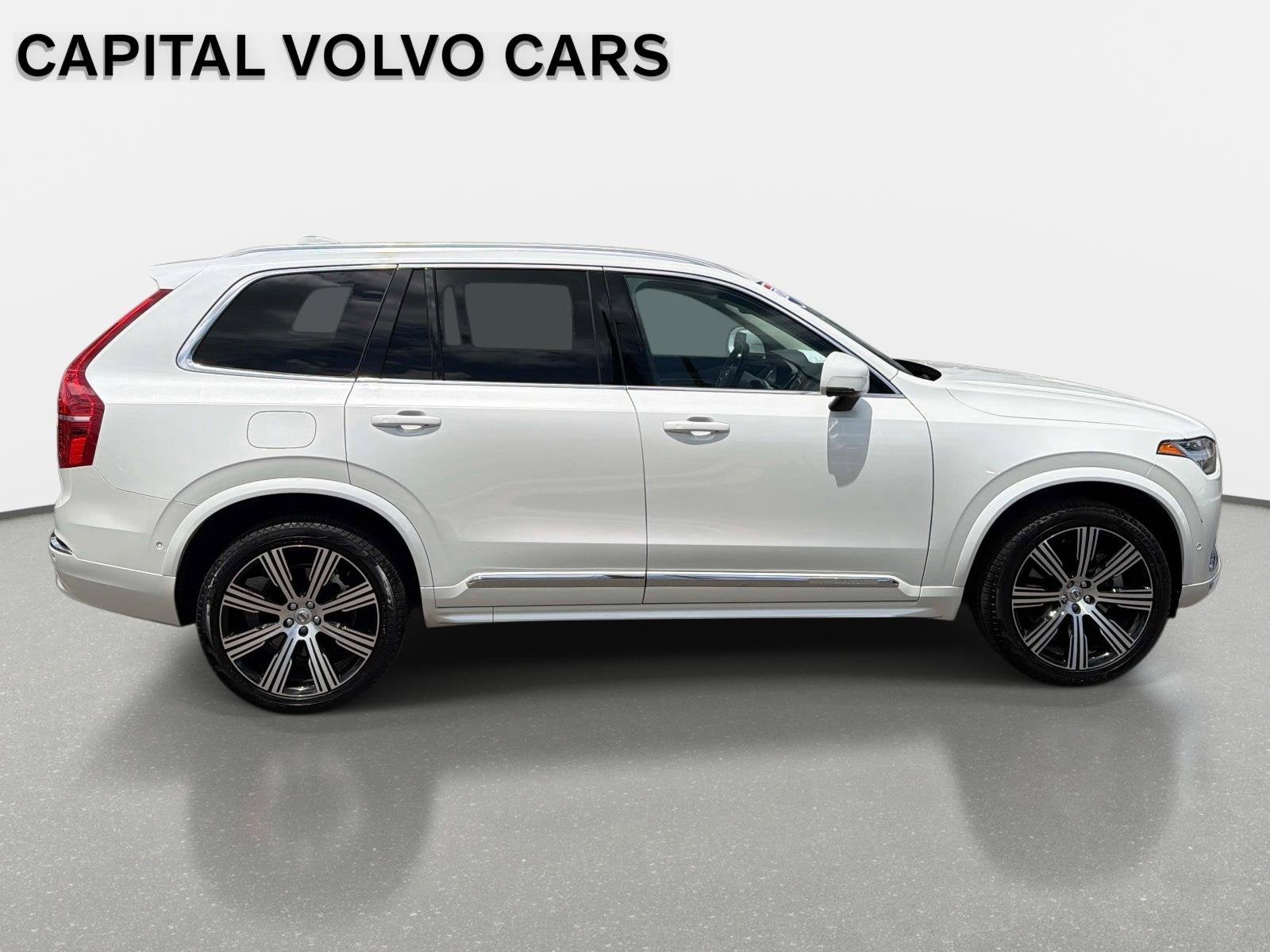 2024 Volvo XC90 Recharge Plug-In Hybrid Plus Bright Theme