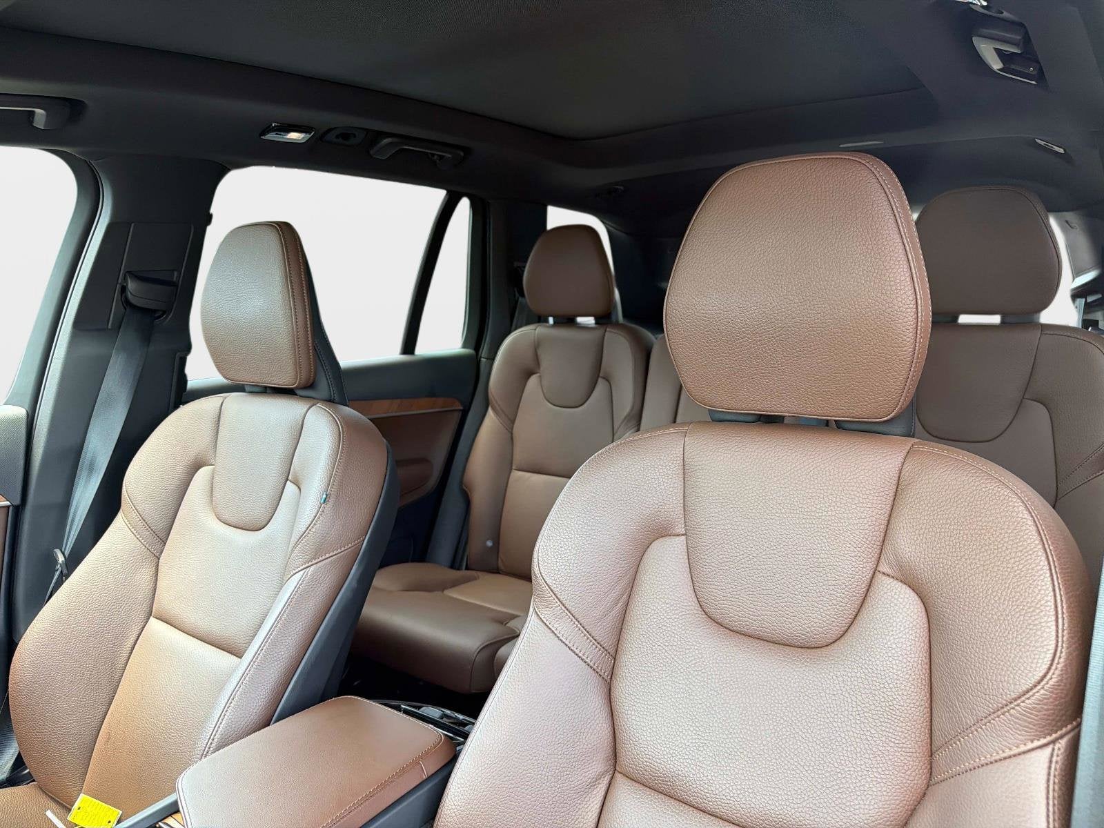 2024 Volvo XC90 Recharge Plug-In Hybrid Plus Bright Theme