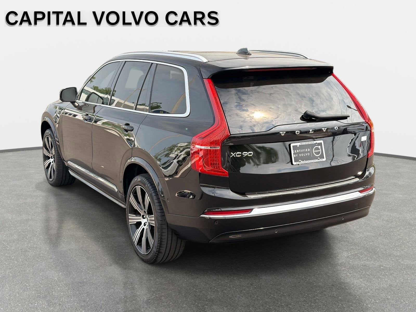 2024 Volvo XC90 Recharge Plug-In Hybrid Ultimate Bright Theme