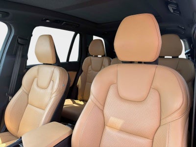 2024 Volvo XC90 Recharge Plug-In Hybrid Ultimate Bright Theme