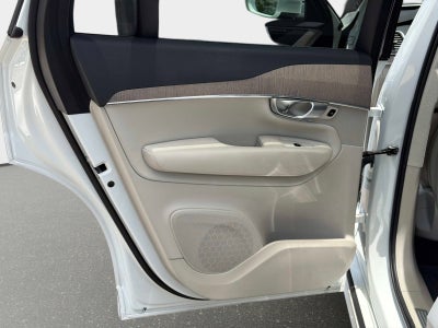 2024 Volvo XC90 Recharge Plug-In Hybrid Core Bright Theme