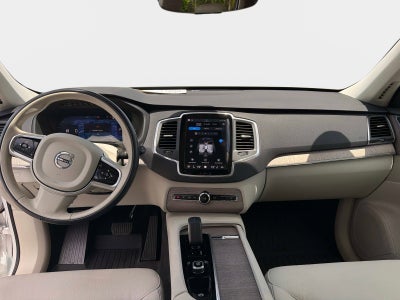 2024 Volvo XC90 Recharge Plug-In Hybrid Core Bright Theme