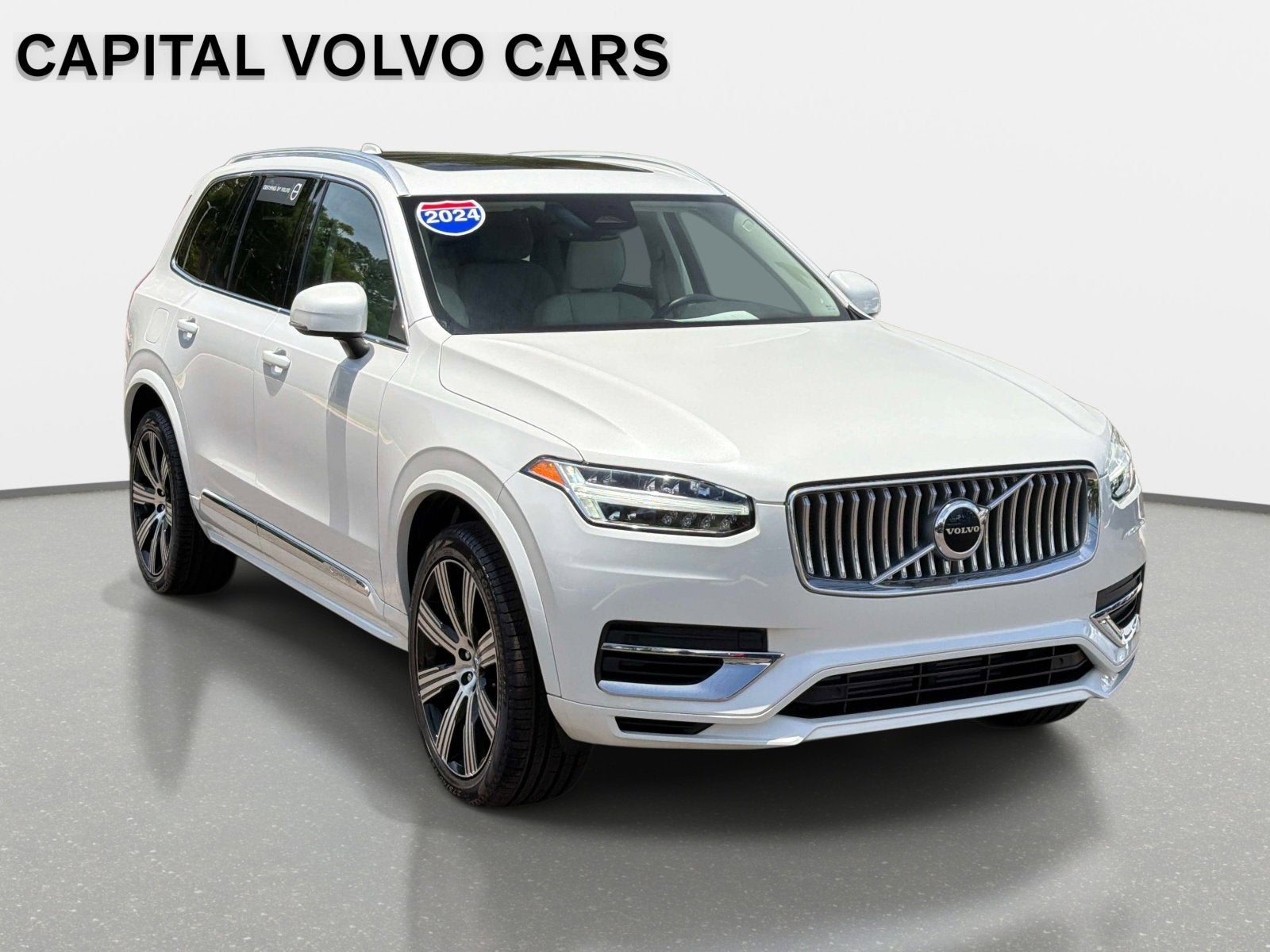 2024 Volvo XC90 Recharge Plug-In Hybrid Core Bright Theme