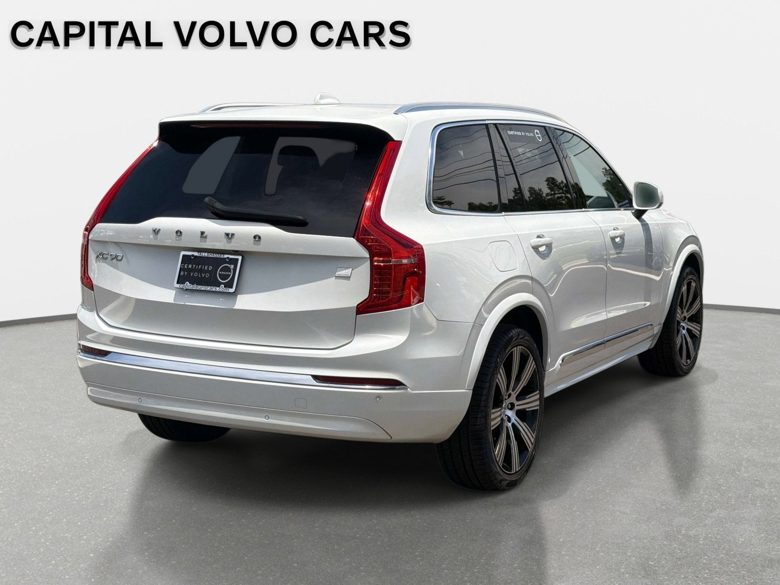 2024 Volvo XC90 Recharge Plug-In Hybrid Core Bright Theme