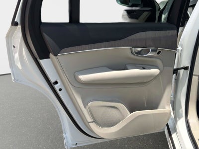 2024 Volvo XC90 Recharge Plug-In Hybrid Core Bright Theme