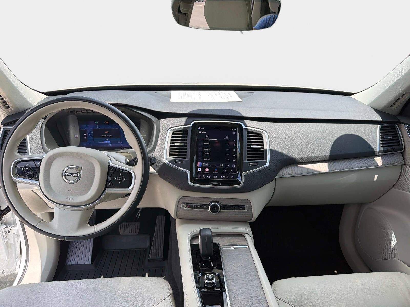 2024 Volvo XC90 Recharge Plug-In Hybrid Core Bright Theme