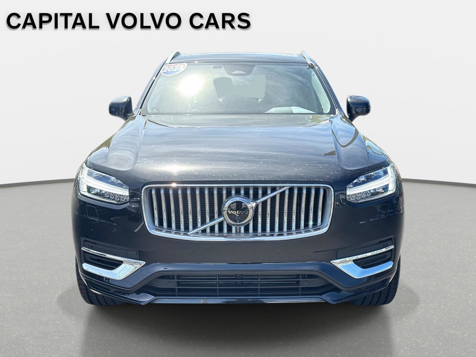 2025 Volvo XC90 Plug-In Hybrid Plus